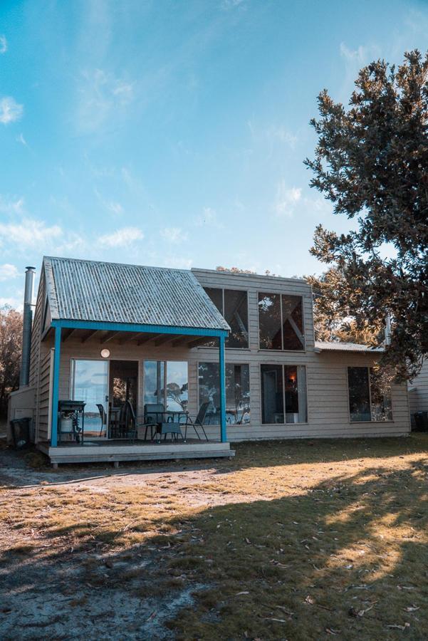 Villa Waterfront Retreat At Wattle Point Forge Creek Exterior foto
