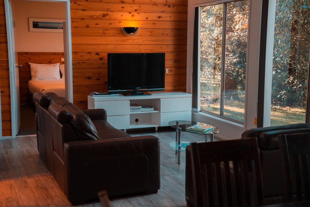 Villa Waterfront Retreat At Wattle Point Forge Creek Exterior foto