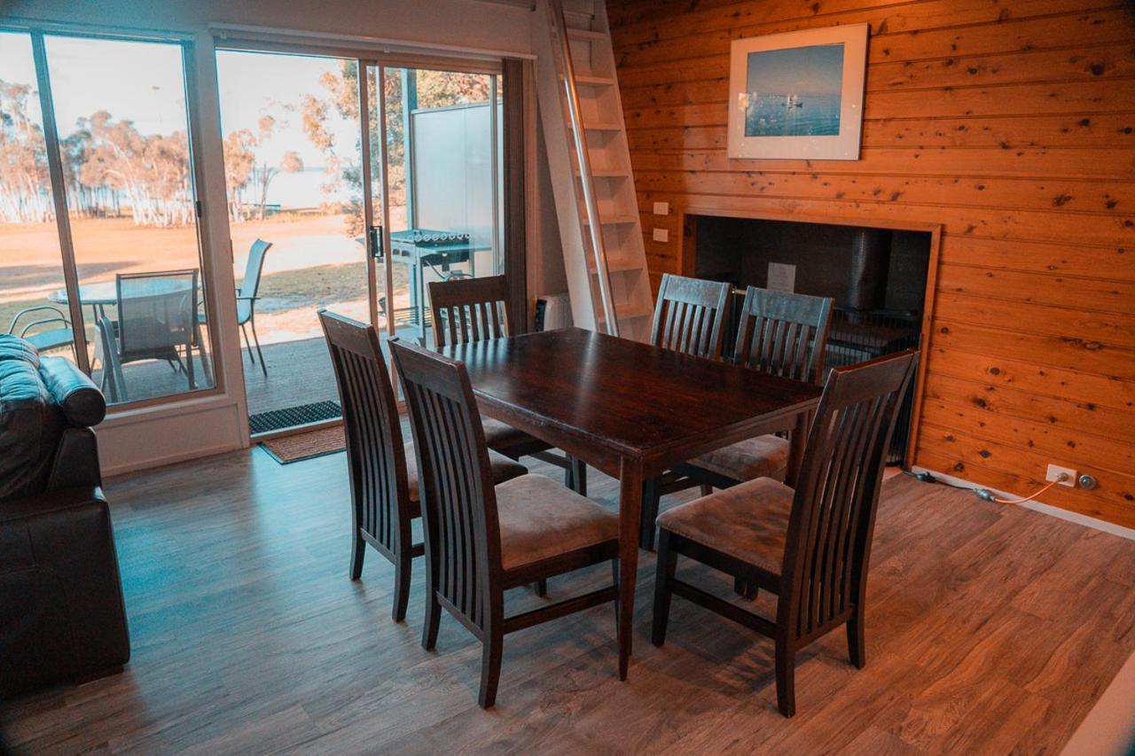 Villa Waterfront Retreat At Wattle Point Forge Creek Exterior foto
